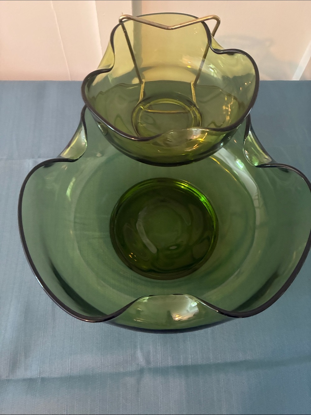Vintage MCM Anchor Hocking Avocado Green Pinched Glass Chip & Dip Bowl Set 1970s